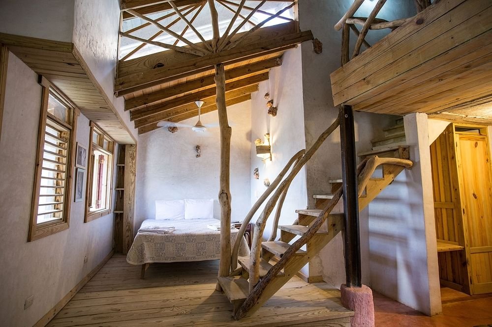 Caño Hondo Hotel Room & Free Breakfast for 5 Guests - Image 18